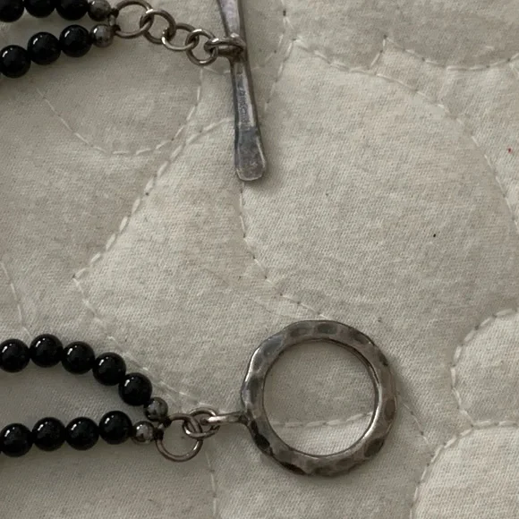 Elegant Black and Silver Pendant Necklace - Picture 4 of 5